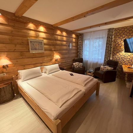 Apart Hotel Deutschmeister バート・メルゲントハイム エクステリア 写真