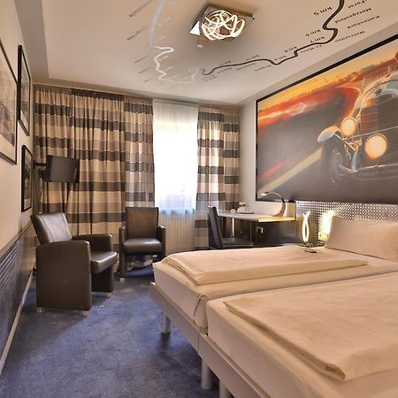 Apart Hotel Deutschmeister バート・メルゲントハイム エクステリア 写真