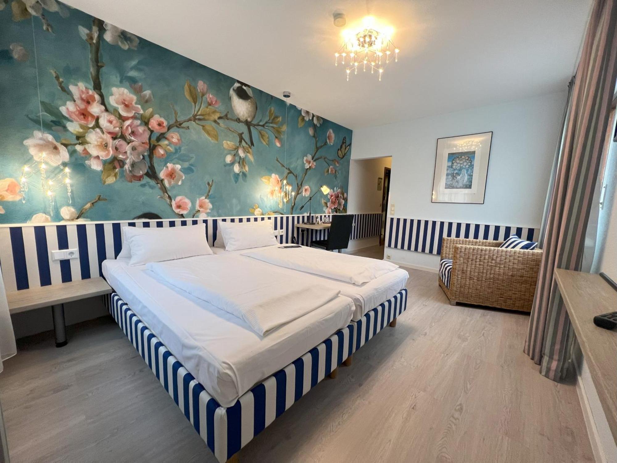 Apart Hotel Deutschmeister バート・メルゲントハイム エクステリア 写真